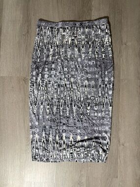 Matty M Gray Patterned Pencil Skirt